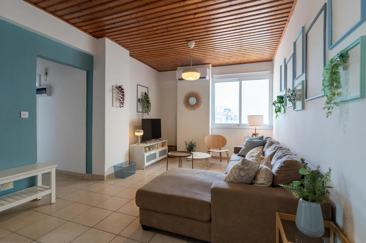 Laurel 2-Bedroom Apartment In Larnaca 0*,