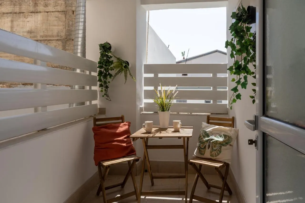Laurel 2-Bedroom Apartment In Larnaca