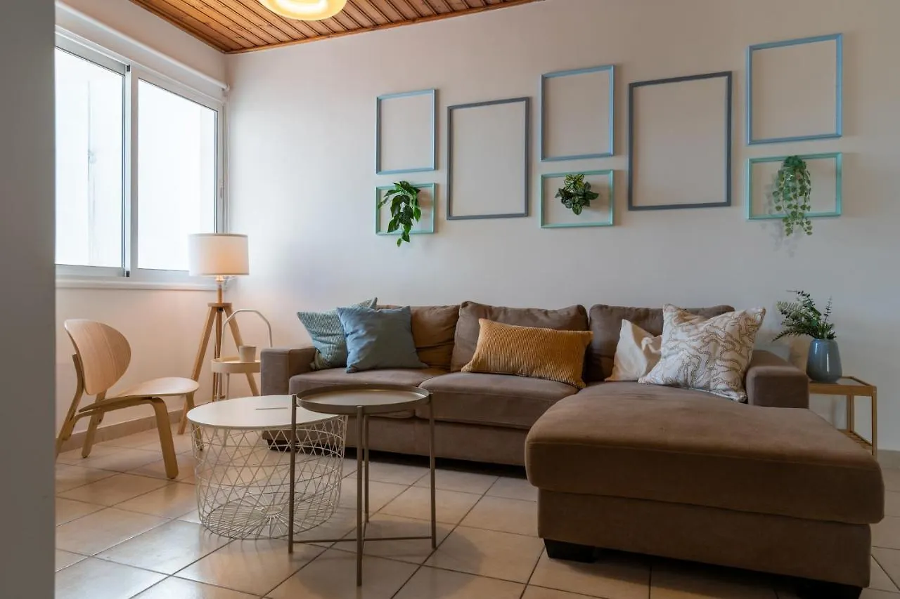 Laurel 2-Bedroom Apartment In Larnaca