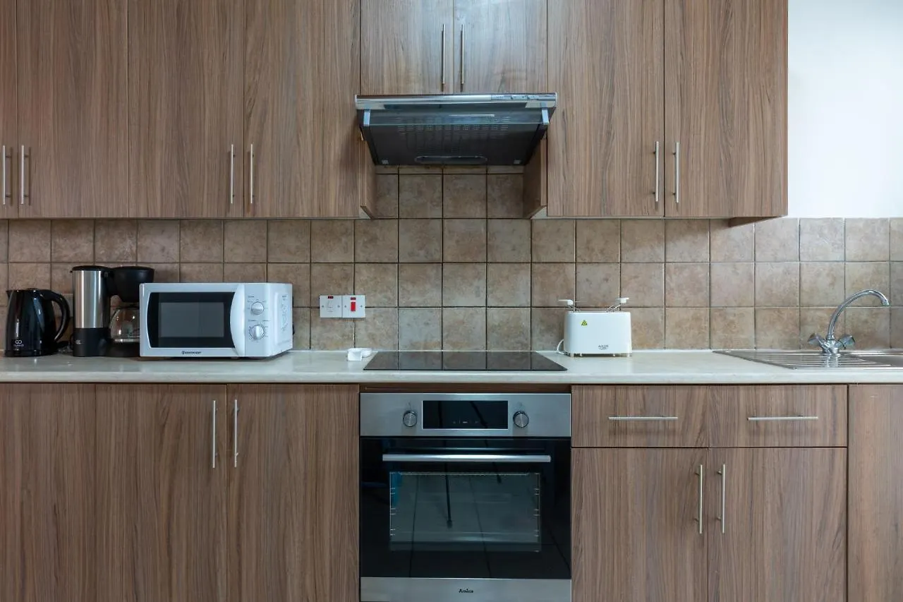 Laurel 2-Bedroom Apartment In Larnaca